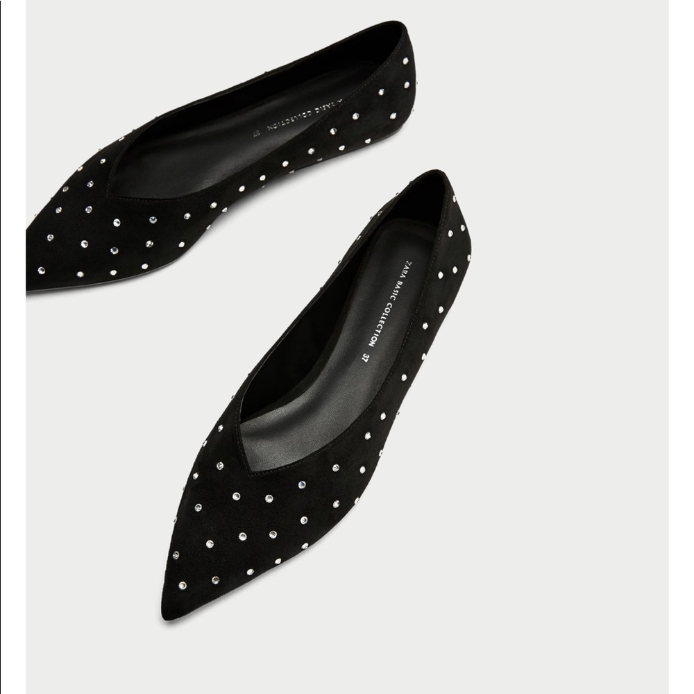 Black Studded Shiny V Vamp Ballerinas, NWT